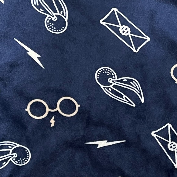 Harry Potter velour sweatshirt, size small, #58-C - Picture 3 of 4